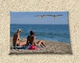 cuscino da mare con foto di amiche in spiaggia