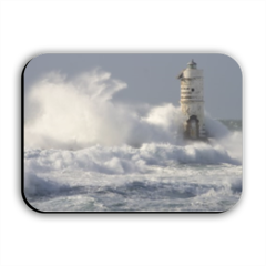 Lighthouse with waves Calamite